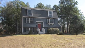2 Skunk Rd, Merrimac, MA 01860