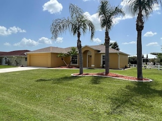 295 Pessoa St, Punta Gorda, FL 33983