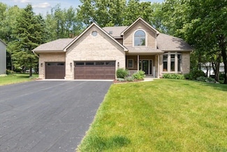 5326 Saddle Club Dr, Kalamazoo, MI 49009