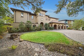 5409 Valerie St, Bellaire, TX 77401