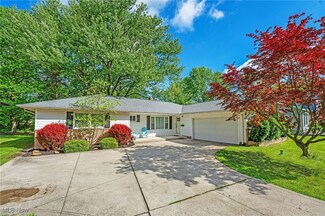 21494 Mastick Rd, Cleveland, OH 44126
