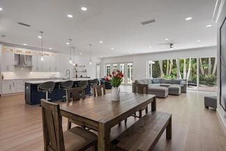1770 Flagler Manor Cir, West Palm Beach, FL 33411