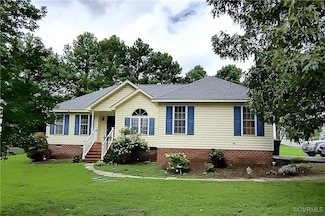13830 Kentwood Forest Dr, Chester, VA 23831