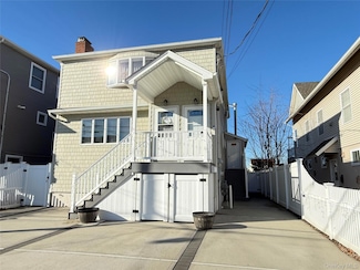 32 Suffolk Rd Unit 2, Island Park, NY 11558