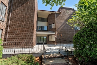 935 Washington St Unit 8, Newtonville, MA 02460