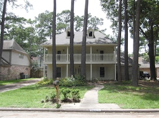 14915 Oak Bluff Ct, Houston, TX 77070