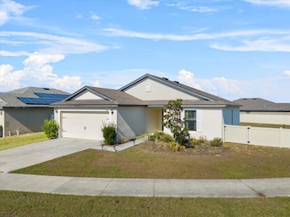 1924 Amber Sweet Cir, Dundee, FL 33838