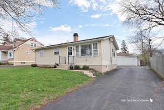 33219 N Sunset Ave, Grayslake, IL 60030