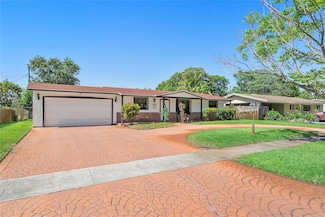 4421 NW 3rd Place, Plantation, FL 33317