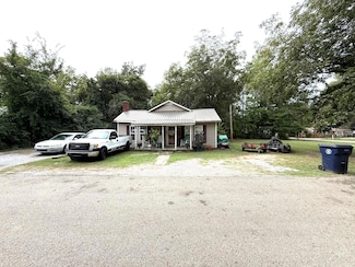 409 Lilac St, Corinth, MS 38834