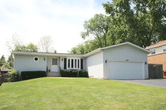 3203 Miller Dr, McHenry, IL 60050
