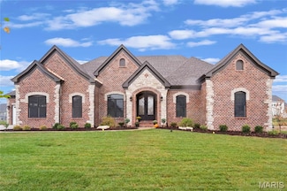 744 Silver Buck Ln, Chesterfield, MO 63005