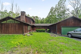 501 Ridge Rd, Vestal, NY 13850