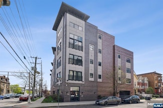 110-114 Br Broad, Newark, NJ 07104