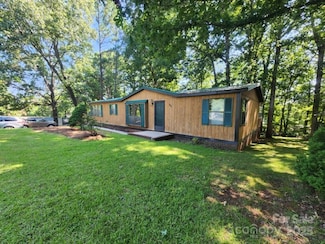 2461 Ridgecrest Dr, Stanley, NC 28164
