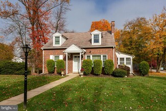 3211 Hilltop Rd, Newtown Square, PA 19073