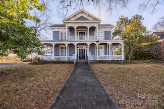 121 York St, Chester, SC 29706