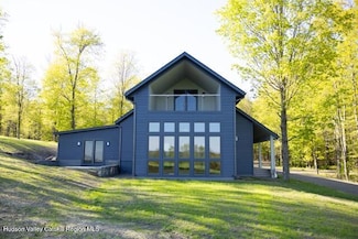 323 Haddock Hill Rd, Old Chatham, NY 12136