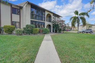 316 Knotty Pine Cir Unit A-1, Greenacres, FL 33463