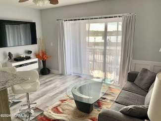 106 N Water St Unit 207, Wilmington, NC 28401