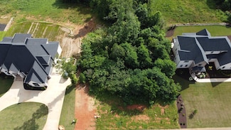 734 Castle Stone Dr, Moore, SC 29369