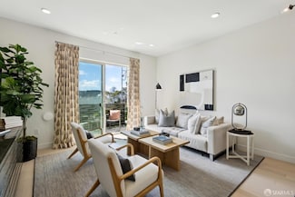 83 Kirkwood Ave, San Francisco, CA 94124