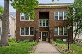 2545 Bryant Ave S Unit 1, Minneapolis, MN 55405