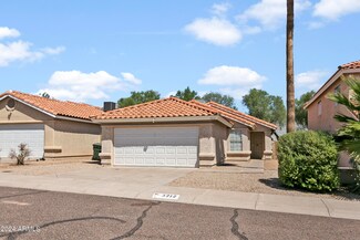 3212 E Laurel Ln, Phoenix, AZ 85028
