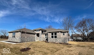 6890 Enclave Dr, McCordsville, IN 46055