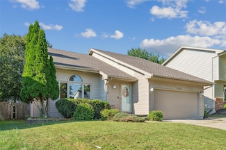 5480 Dakota Dr, West Des Moines, IA 50266