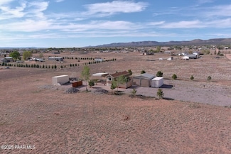 24700 N Stump Rd, Paulden, AZ 86334