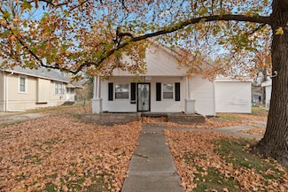 1336 N Lafontaine Ave, Springfield, MO 65802