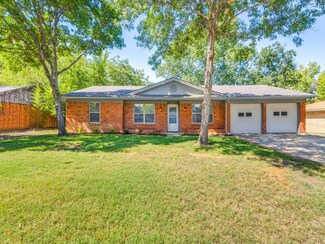 1317 E Windsor Dr, Denton, TX 76209