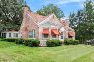 601 Forest Dr, Council Bluffs, IA 51503