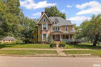 404 W Broadway, Centralia, IL 62801