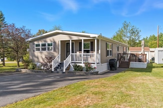 1 Lane Dr, Allenstown, NH 03275