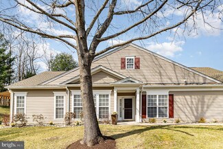 1951 Mobilia Ct, Woodbridge, VA 22192