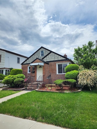224-06 114th Rd, Jamaica, NY 11411