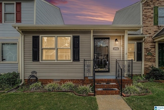 1524 Cambridge Place, Anniston, AL 36207