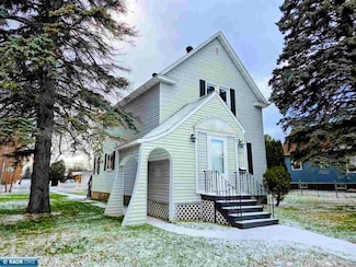 107 Roosevelt Ave, Eveleth, MN 55734