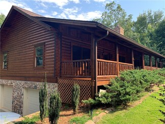 121 Wandering Way, Pickens, SC 29671