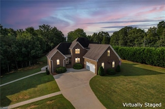 114 Laurel Ridge Ln, Lexington, NC 27295