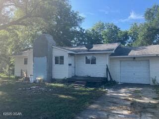 415 W Daugherty St, Carterville, MO 64835