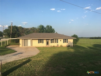 501 S Main St, Thorndale, TX 76577