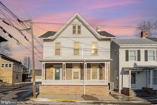 11 S Carlisle St, New Bloomfield, PA 17068