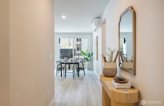 14598 Westminster Way N Unit 111, Shoreline, WA 98133