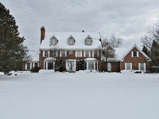 6N025 Westwood Ln, Saint Charles, IL 60175