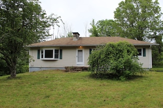 65 Wellswood Rd, Amston, CT 06231
