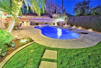 358 N Grand Ave, Glendora, CA 91741