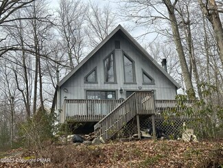 38 Fairway Ln, Thornhurst Township, PA 18424